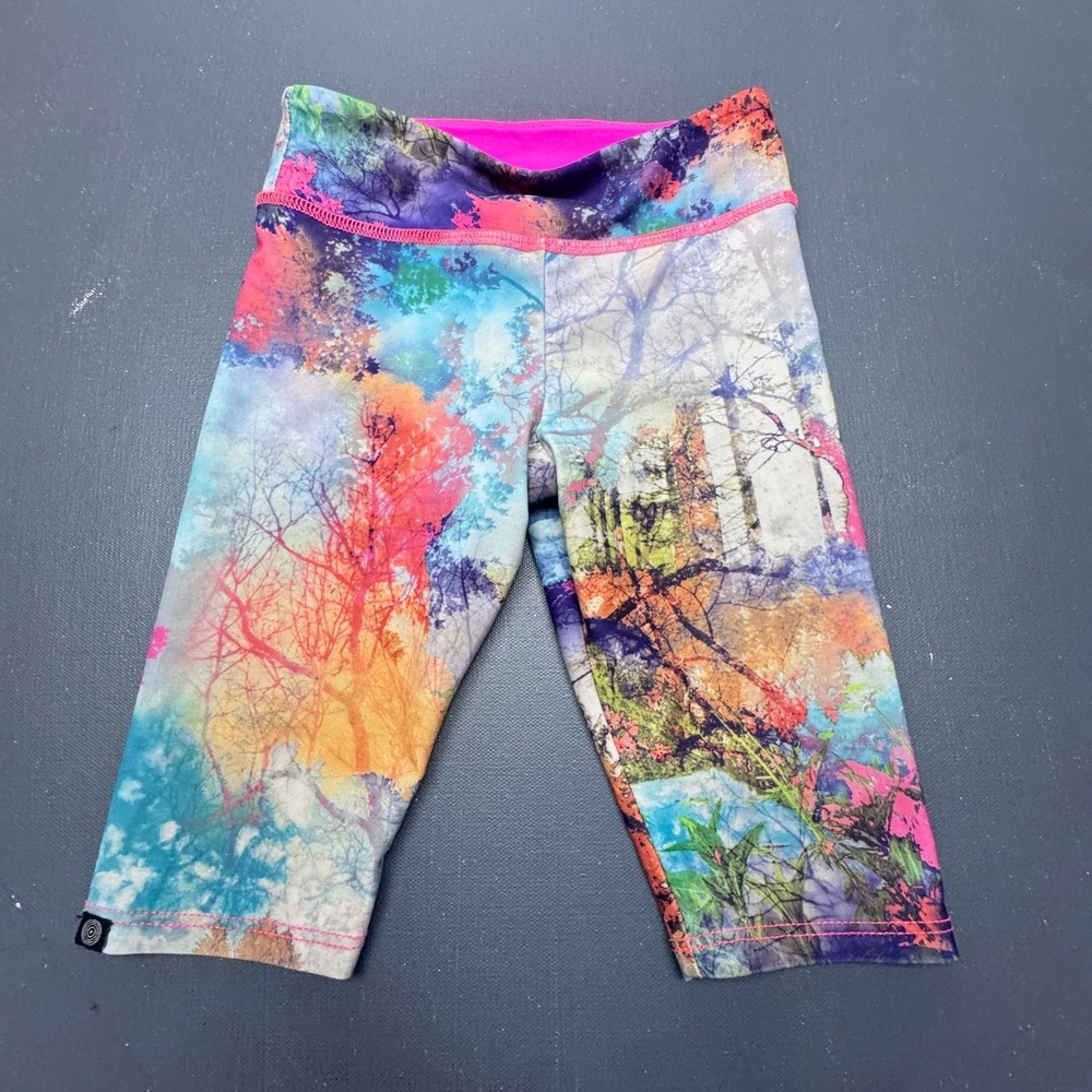 Onzie Girls XS Capri Leggings Multicolor Abstract Forest Print Yoga Activewear